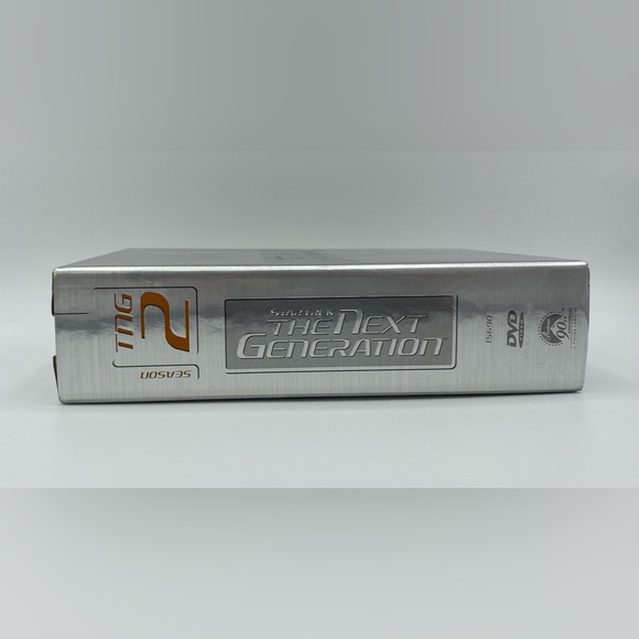 Star Trek The Next Generation Season 2 DVD 2002 6 Disc Set Booklet Paramount - Picture 6 of 11